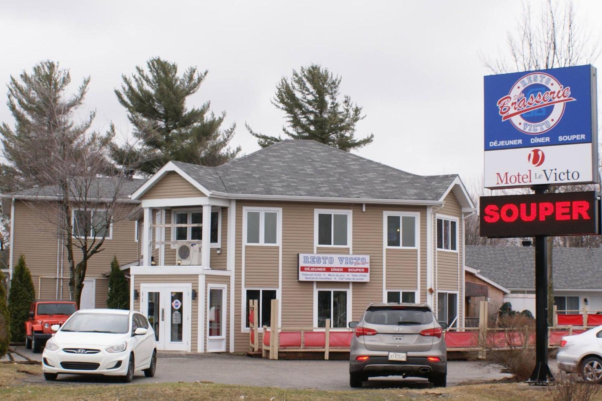 Motel Le Victo Victoriaville Exterior photo