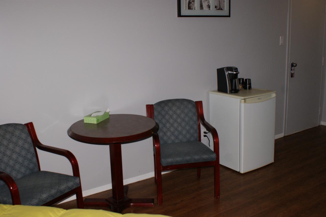 Motel Le Victo Victoriaville Exterior photo