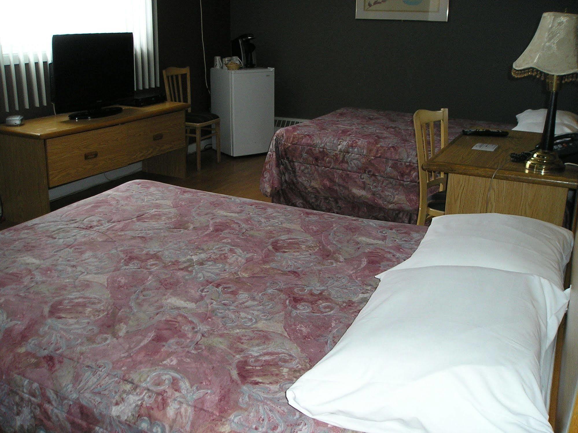 Motel Le Victo Victoriaville Exterior photo